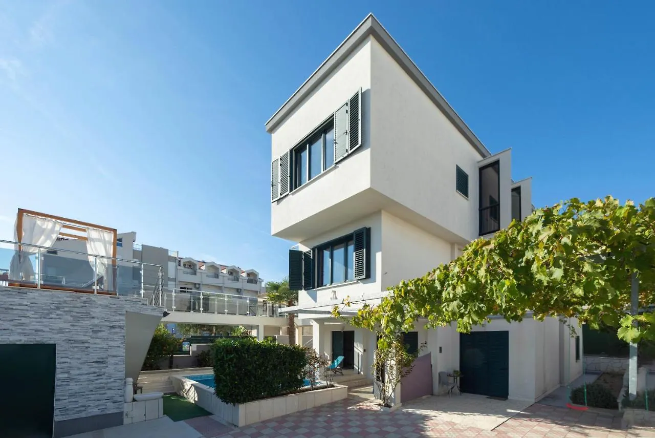 Villa Santa Maria Kastela Croatia